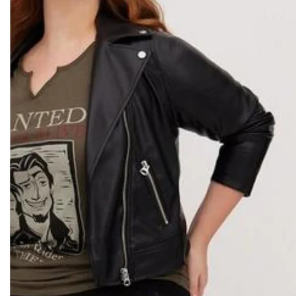 COPY - NWT DISNEY TANGLED FLYNN TEE LAST ONE - Picture 3 of 6